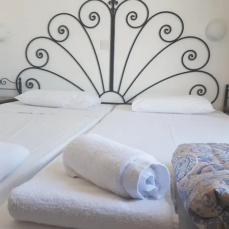 Latchi Studio Apartment *