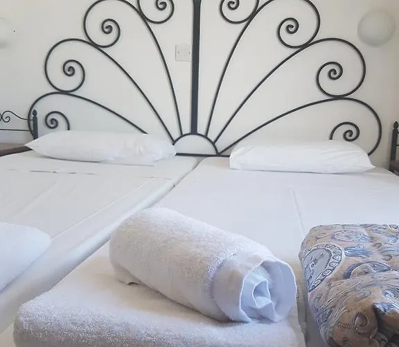 Latchi Studio Apartmán *